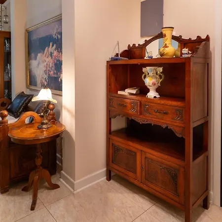 Apartment Vintege Style